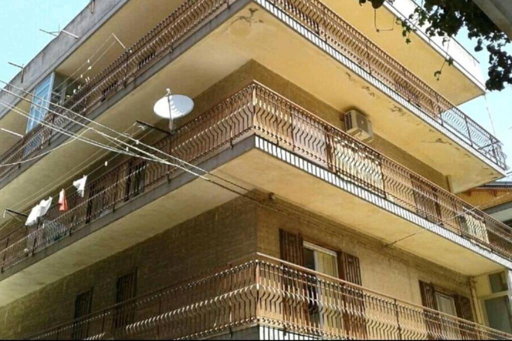 גיארדיני נאקסוס Appartamento Da Nella מראה חיצוני תמונה